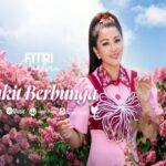 Fitri Carlina Hadirkan Romantisme Alam dalam Single Terbaru Bukit Berbunga