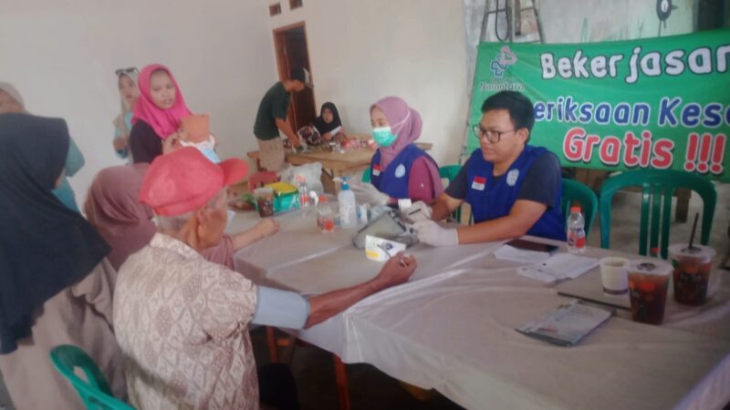 URC Pandawa Lima Gelar Pemeriksaan Kesehatan Gratis untuk Warga Mustikasari