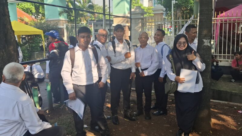 Ribuan TKK DLH Kota Bekasi Pertanyakan Hasil Seleksi PPPK 2024 : “Kami Sudah Mengabdi 15 Tahun, Tapi Tak Lolos”