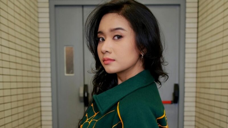 Diam-diam Suka, Efah Aaralyn Tuangkan Rasa Itu di Single Terbarunya Crush