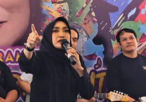 Natasha Pramudita Jelajahi Dangdut Lewat Mendadak Dangdut