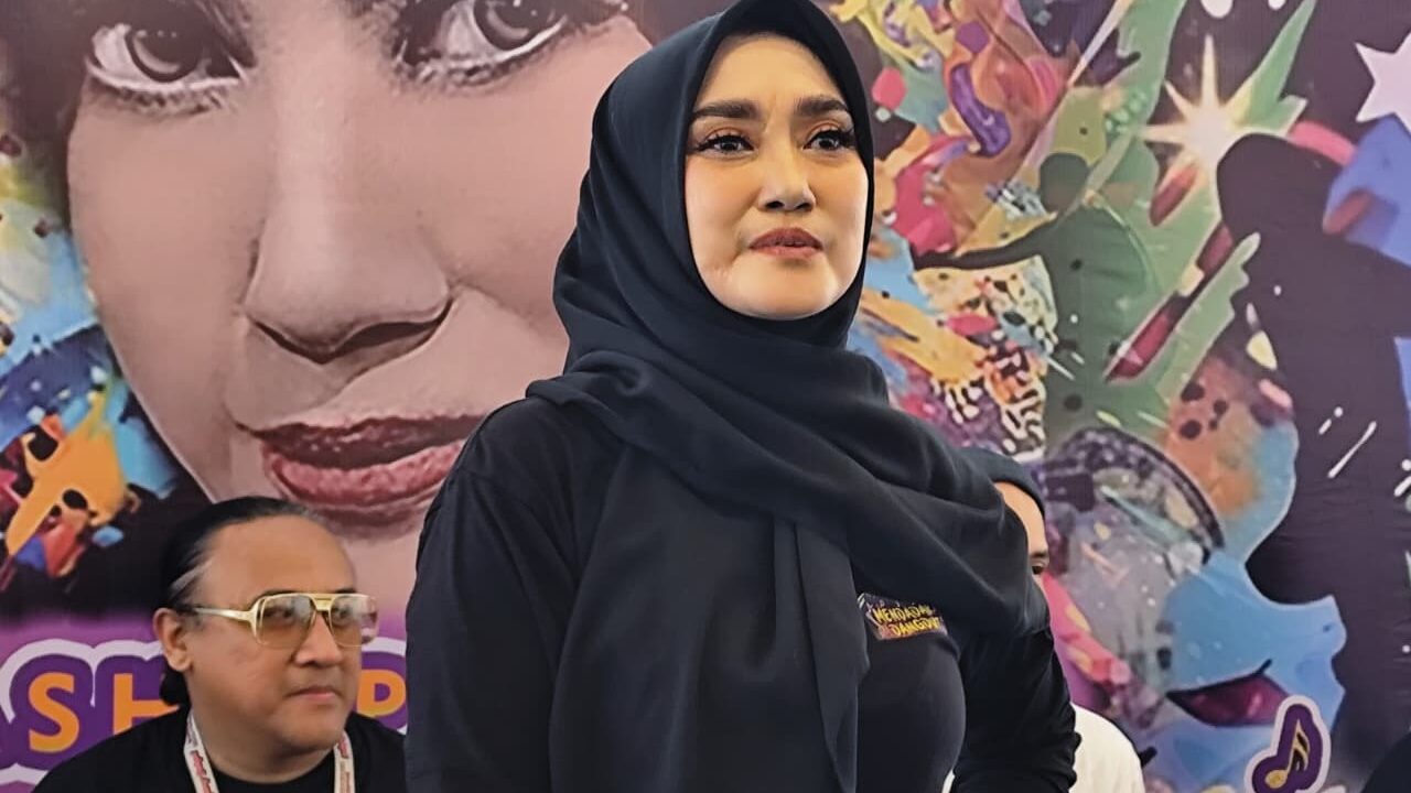 Natasha Pramudita Jelajahi Dangdut Lewat Mendadak Dangdut
