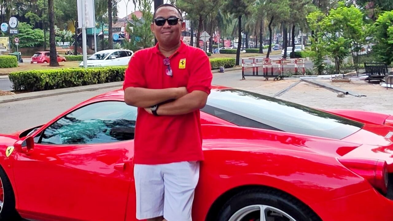 Kisah Inspiratif Donny Pur, Dari Angkot, Jalan Kaki hingga Dua Program Doktor