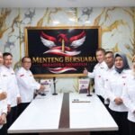 Terima SK dari Ketua Umum, Kol. Inf. (Purn) Warna Sombart Resmi Pimpin DPD AMC Bekasi Raya