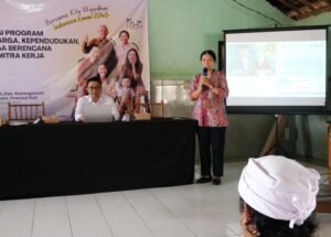 Sosialisasi KIE Bangga Kencana di Karangasem